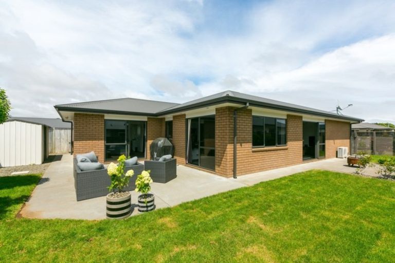 Photo of property in 18 Coby Sydney Drive, Bell Block, New Plymouth, 4312