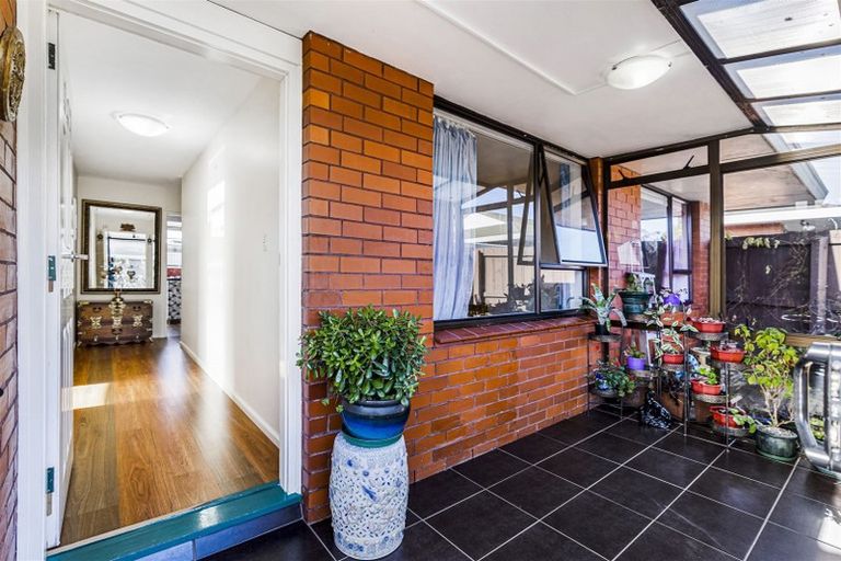 Photo of property in 1/151 Northcote Road, Northcote, Christchurch, 8052