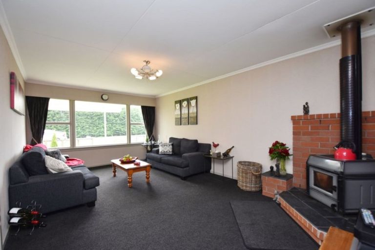 Photo of property in 11 Queen Street, Otautau, 9610
