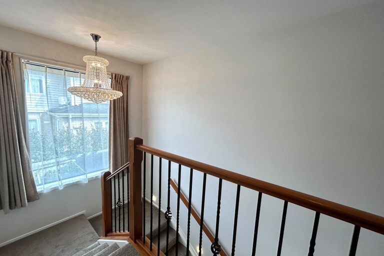 Photo of property in 10 Irongate Avenue, Ranui, Auckland, 0612