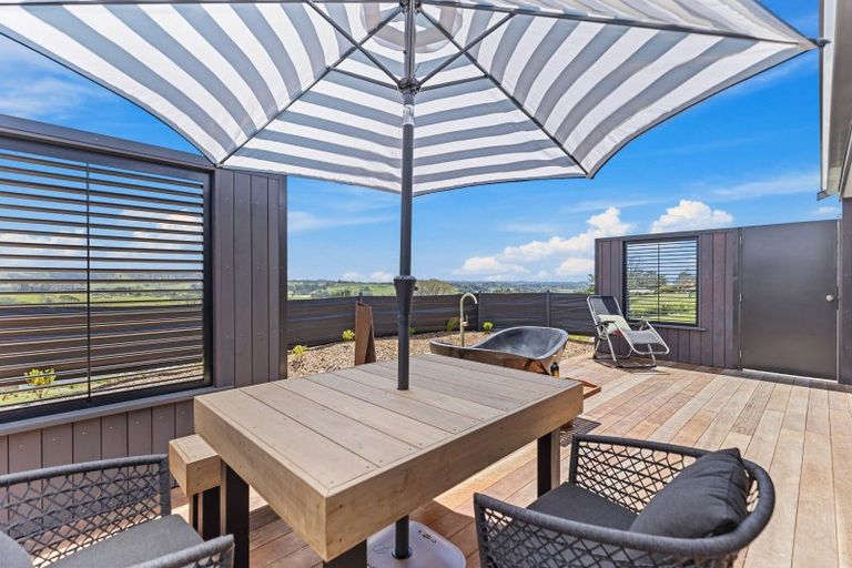 Photo of property in 94 Amreins Road, Waitakere, Henderson, 0782