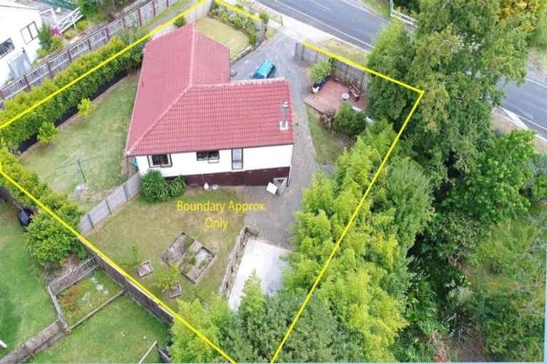 Photo of property in 82 Glen Road, Ranui, Auckland, 0612