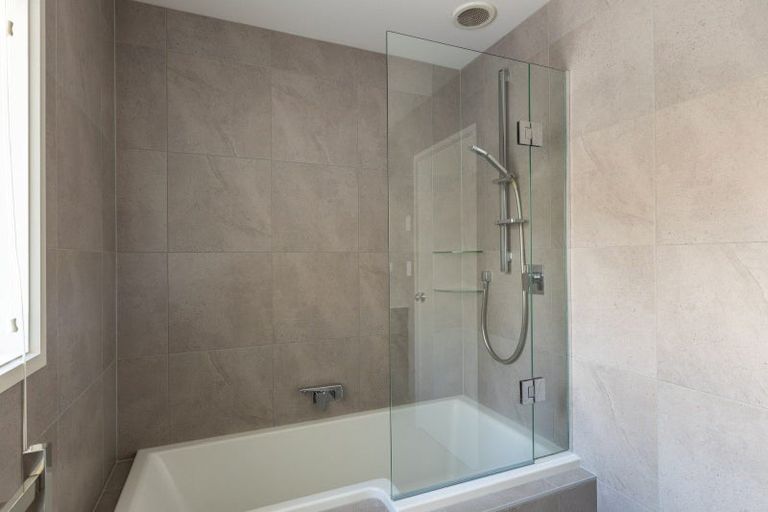 Photo of property in 206b Heta Road, Merrilands, New Plymouth, 4312