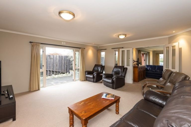 Photo of property in 51 Putake Drive, Parklands, Christchurch, 8083