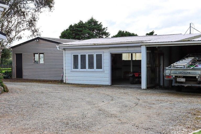 Photo of property in 100 Macgibbon Road, Waitahora, Dannevirke, 4971