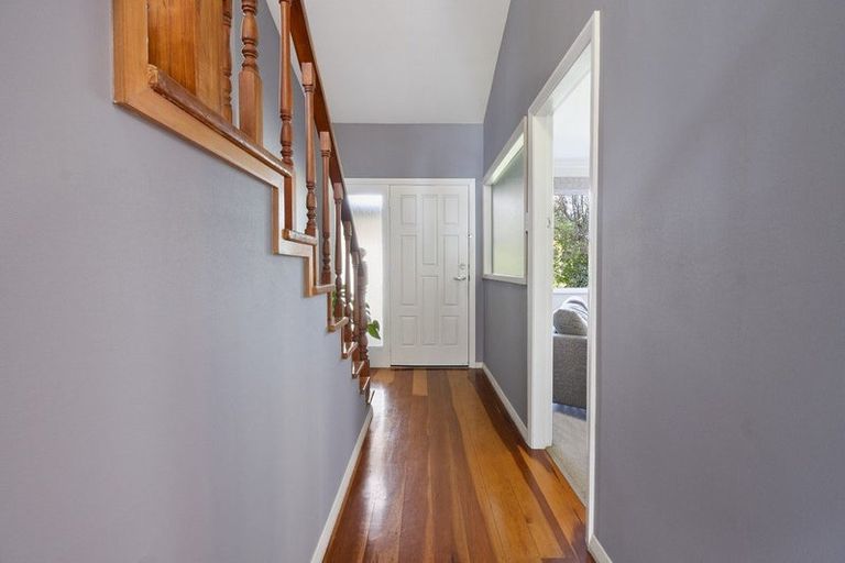 Photo of property in 9 Athlone Place, Hokowhitu, Palmerston North, 4410