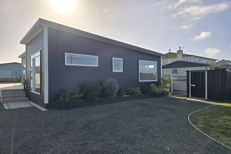 Photo of property in 13 Chaffey Street, Foxton Beach, Foxton, 4815