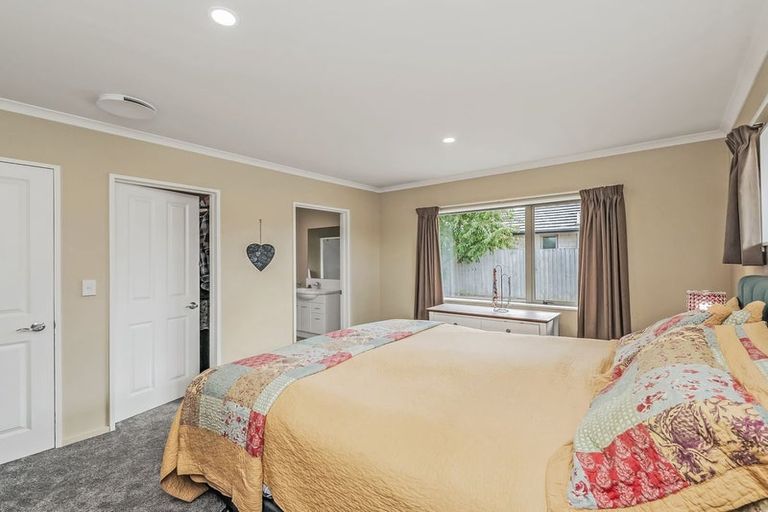 Photo of property in 47 Rolleston Drive, Rolleston, 7614