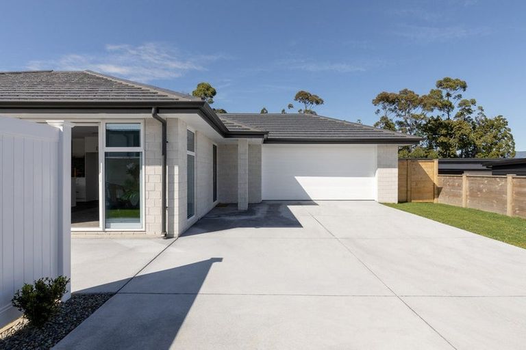 Photo of property in 25b Augusta Rise, Omokoroa, 3114