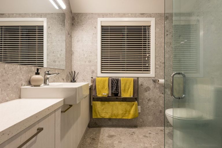 Photo of property in 17a Simla Crescent, Khandallah, Wellington, 6035