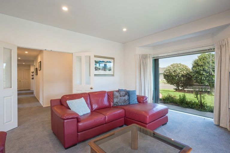 Photo of property in 2 Fell Place, Stoke, Nelson, 7011