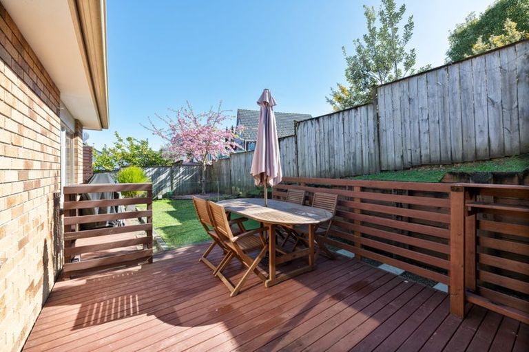 Photo of property in 55 Helleur Road, Massey, Auckland, 0614