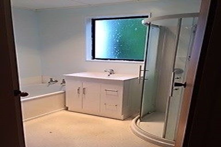 Photo of property in 11/75 Delhi Crescent, Khandallah, Wellington, 6035