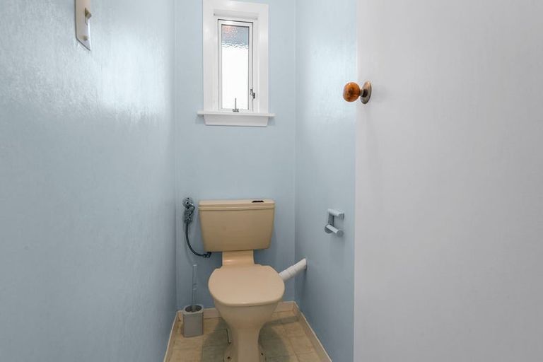 Photo of property in 77 Farquhars Road, Redwood, Christchurch, 8051