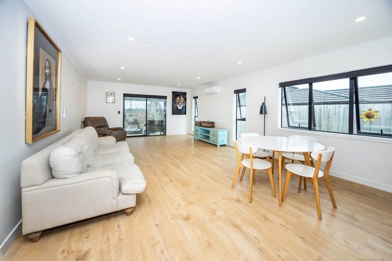 Photo of property in 6 Kapua Crescent, Rototuna North, Hamilton, 3210