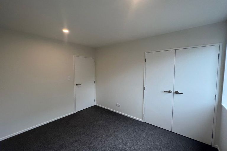 Photo of property in 2/327 Glengarry Road, Glen Eden, Auckland, 0602