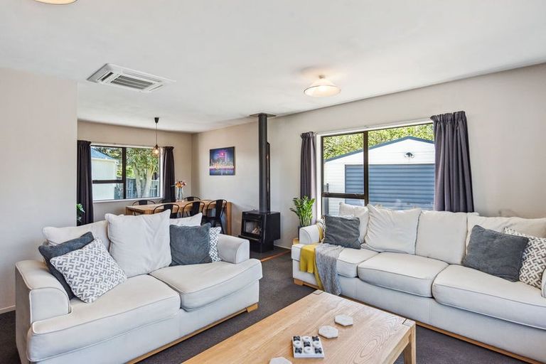 Photo of property in 37 Campbell Avenue, Paraparaumu, 5032