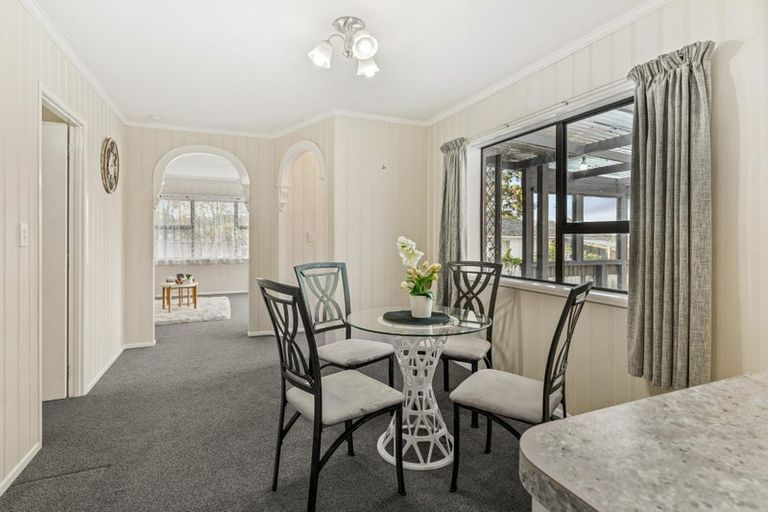 Photo of property in 1/3 Allington Road, Massey, Auckland, 0614