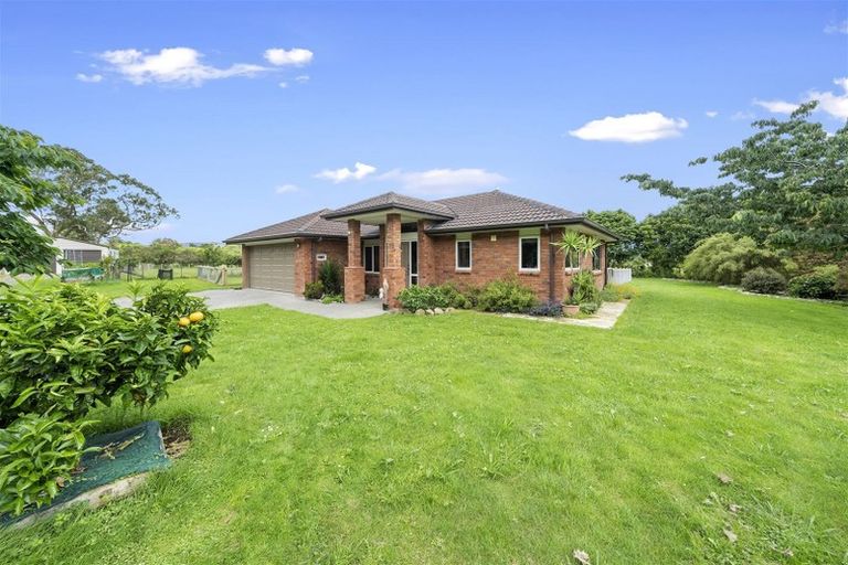 Photo of property in 468 Tararua Road, Levin, 5571