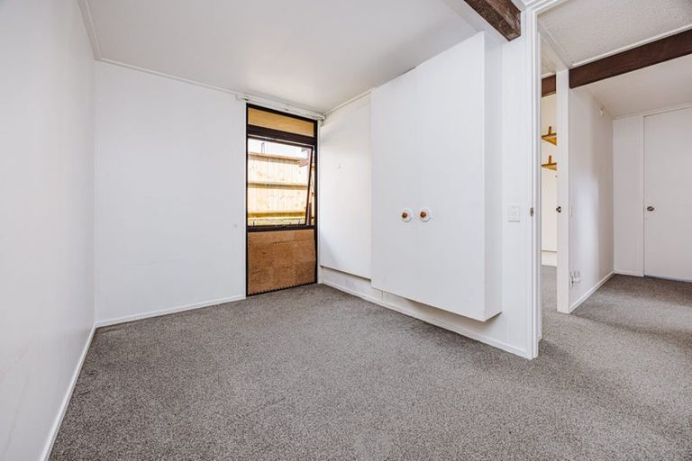 Photo of property in 57 Highland Park Drive, Highland Park, Auckland, 2010