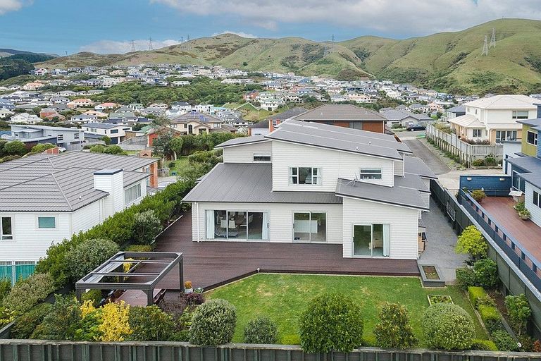 Photo of property in 41 Mauldeth Terrace, Churton Park, Wellington, 6037