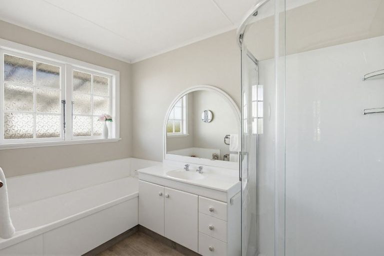 Photo of property in 6 Teoti Street, Paraparaumu Beach, Paraparaumu, 5032