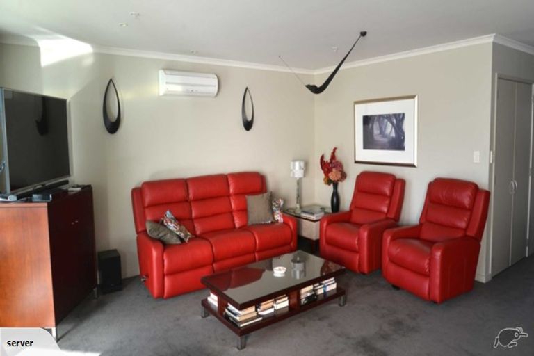 Photo of property in 209/136 Marine Parade, Mount Maunganui, 3116