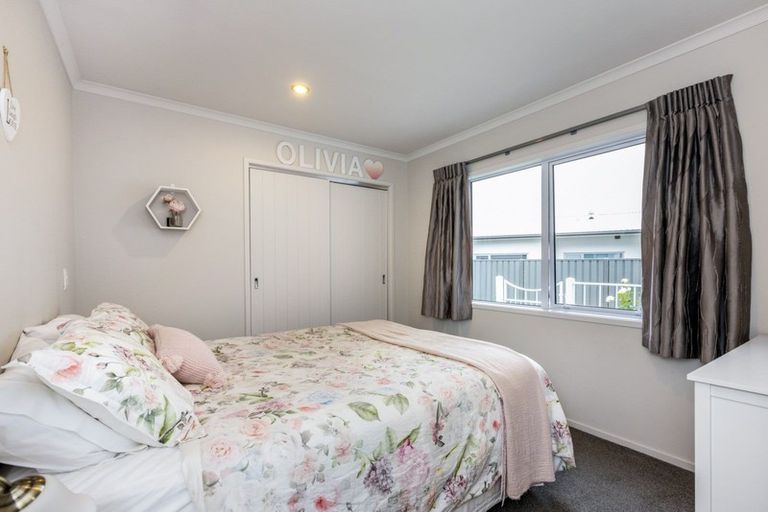 Photo of property in 14 Karoola Place, Havelock North, 4130