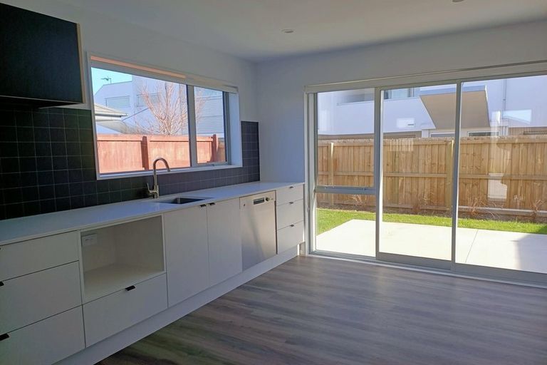 Photo of property in 4/24 Heywood Terrace, Richmond, Christchurch, 8013