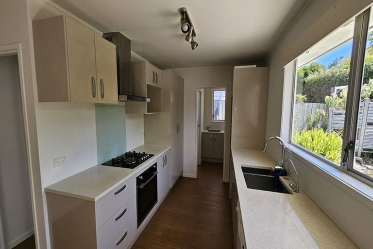 Photo of property in 15 Hewlett Road, Massey, Auckland, 0614