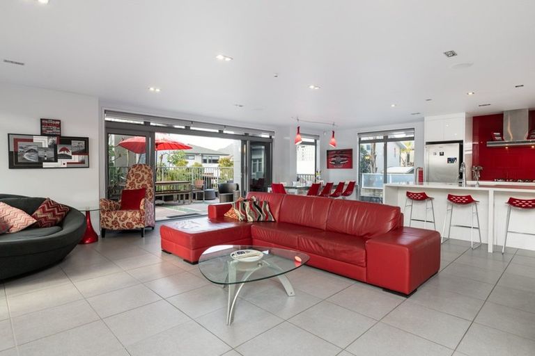 Photo of property in 73 Oceanview Road, Mount Maunganui, 3116