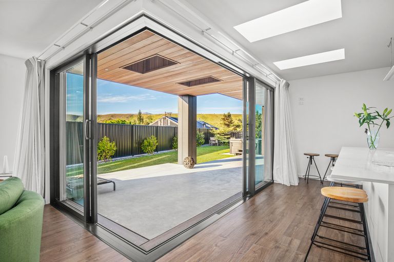 Photo of property in 16 Willoughby Place, Clyde, 9330