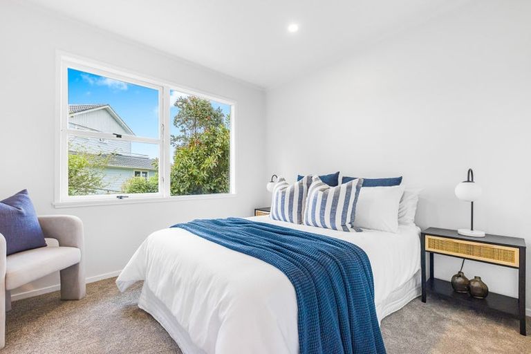 Photo of property in 35 Mcdowell Crescent, Hillcrest, Auckland, 0627
