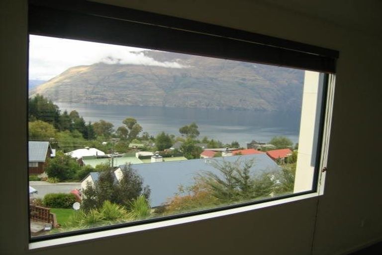 Photo of property in 27a Arawata Terrace, Fernhill, Queenstown, 9300