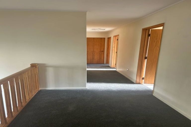Photo of property in 1/979 Beach Road, Torbay, Auckland, 0630