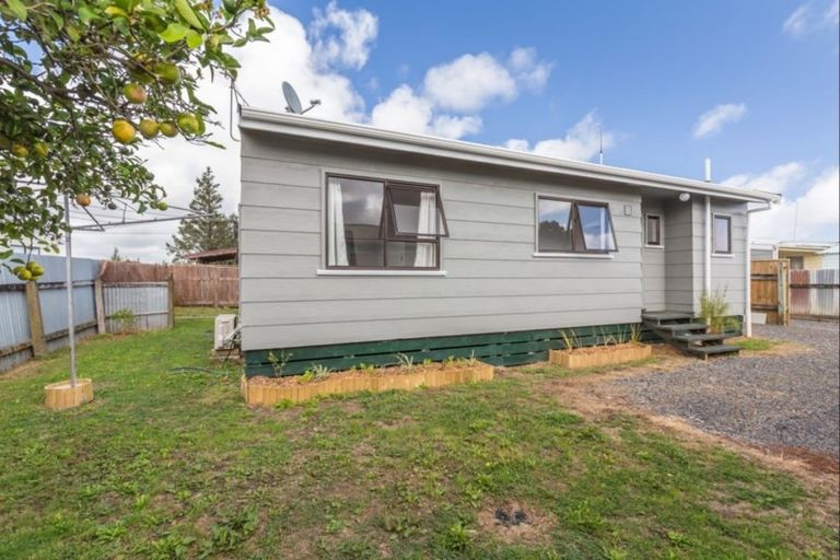 Photo of property in 100b Mako Mako Road, Levin, 5510