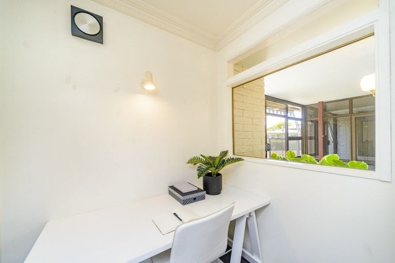 Photo of property in 7a Wigan Place, Hokowhitu, Palmerston North, 4410