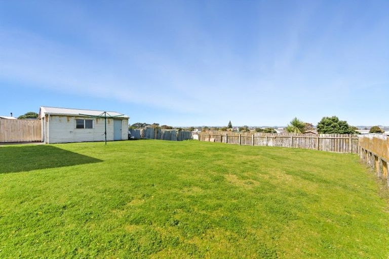 Photo of property in 49 Lee Street, Castlecliff, Whanganui, 4501