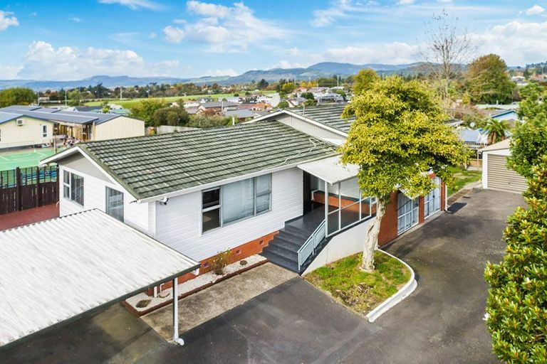 Photo of property in 5 Rameses Place, Pomare, Rotorua, 3015