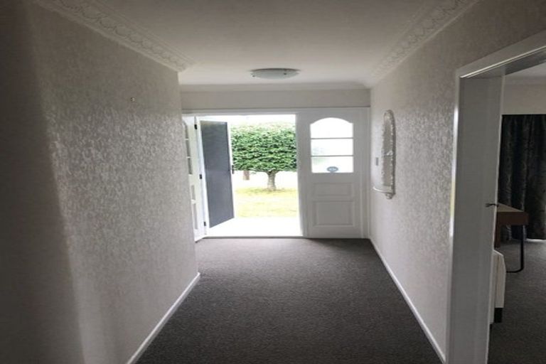 Photo of property in 27 Howden Road, Fairfield, Hamilton, 3214