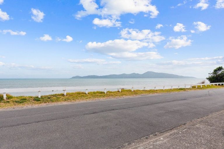 Photo of property in 37 The Esplanade, Raumati South, Paraparaumu, 5032