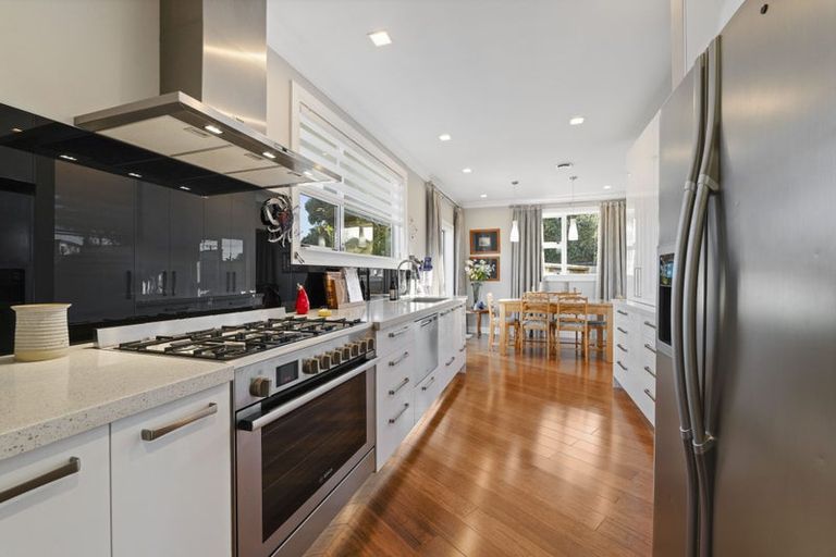 Photo of property in 7 Climie Crescent, Hawera, 4610