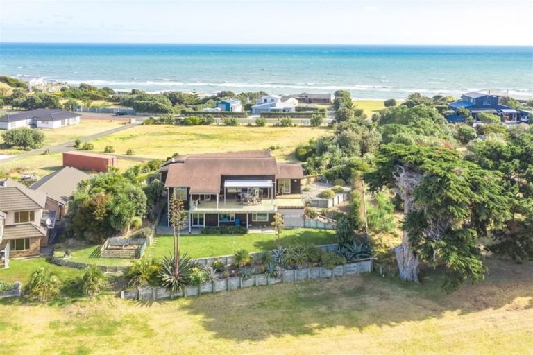 Photo of property in 36 Longbeach Drive, Castlecliff, Whanganui, 4501