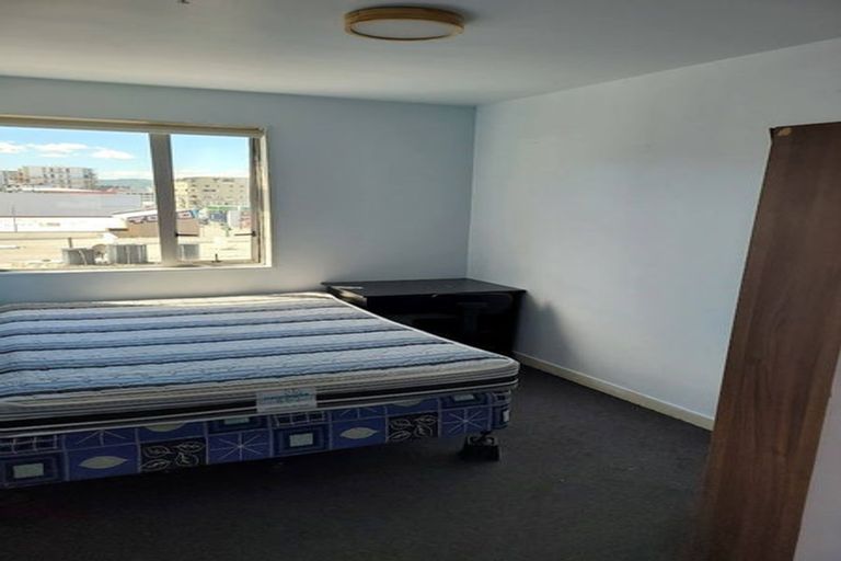 Photo of property in Cube Apartments, 4h/242 Taranaki Street, Mount Cook, Wellington, 6011
