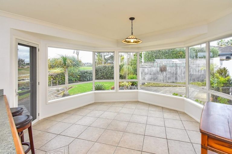 Photo of property in 8 Crannich Place, Wattle Downs, Auckland, 2103