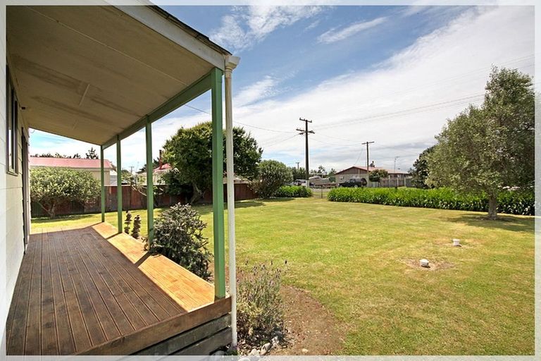 Photo of property in 16 Nuku Street, Tangimoana, 4822