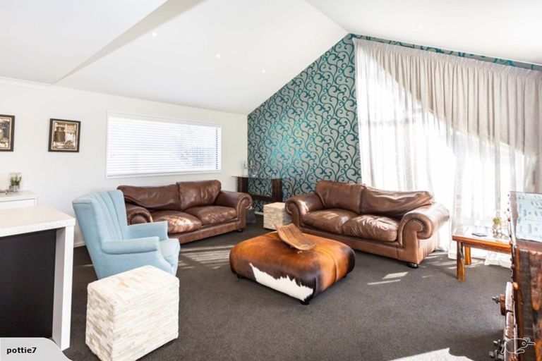 Photo of property in 43 Oakley Drive, Prebbleton, 7604