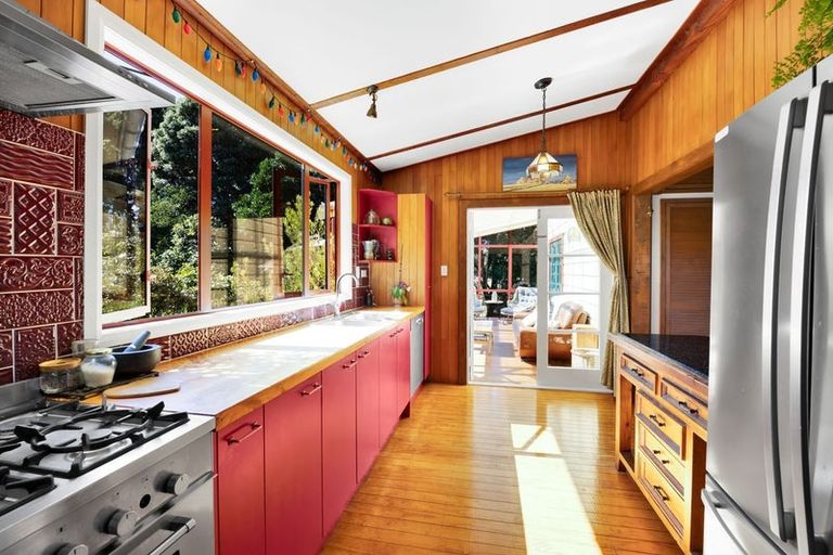 Photo of property in 23 Gibson Place, Patea, 4520