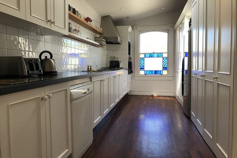 Photo of property in 39 Oxley Avenue, St Albans, Christchurch, 8014