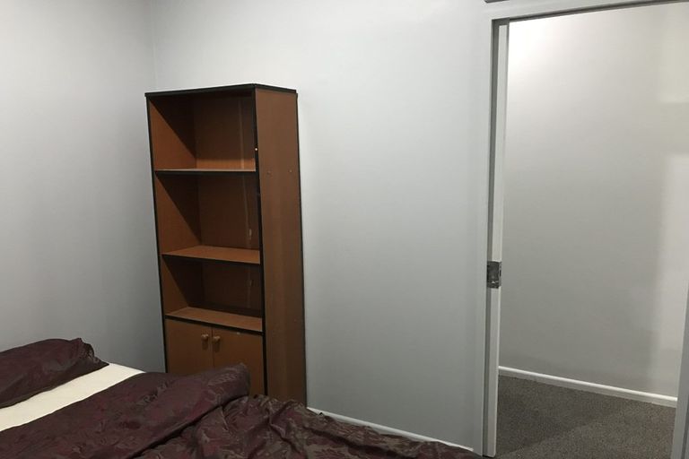 Photo of property in Terrace Garden Apartments, 1e/120 The Terrace, Wellington Central, Wellington, 6011